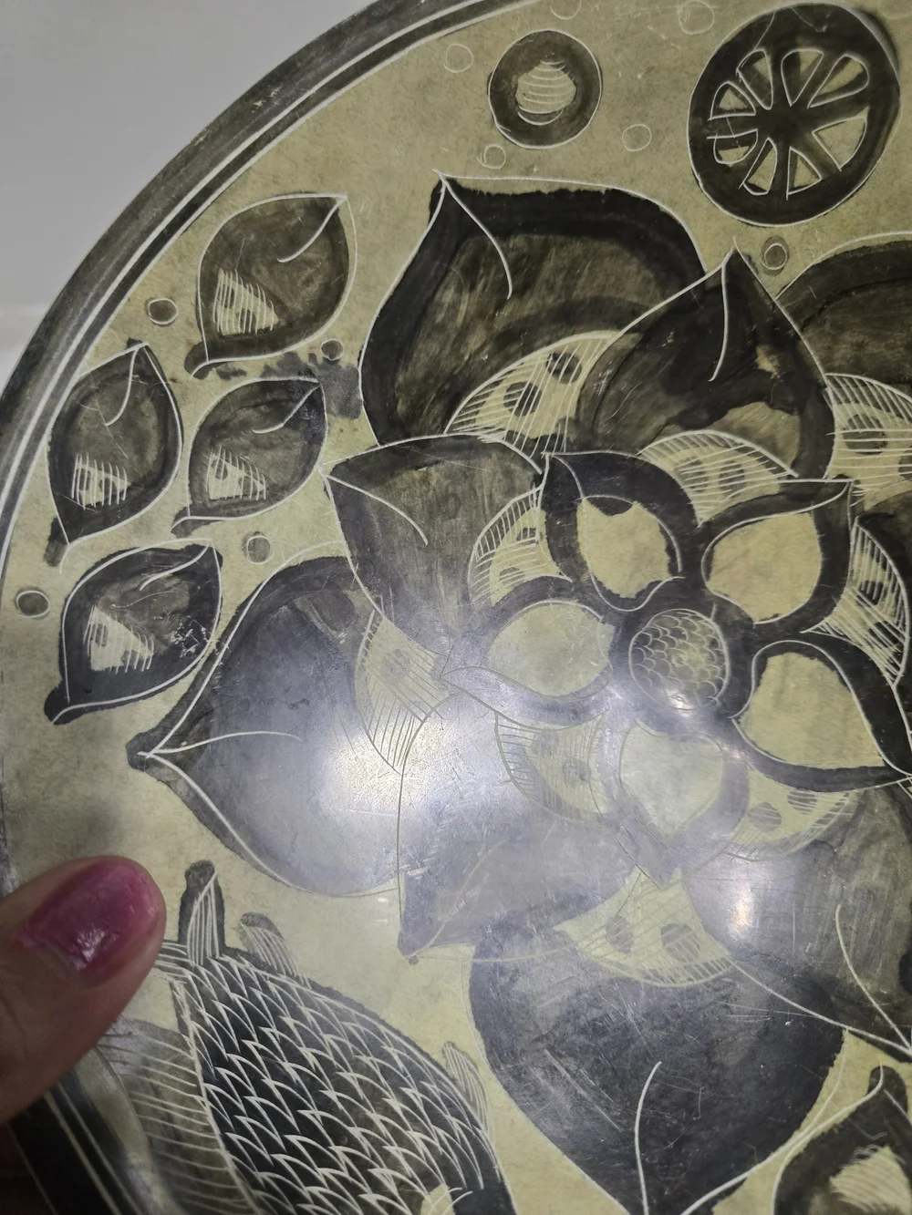 Ceramic Decorative Plate, Beige/Black Floral Fish Theme, Round 8 in